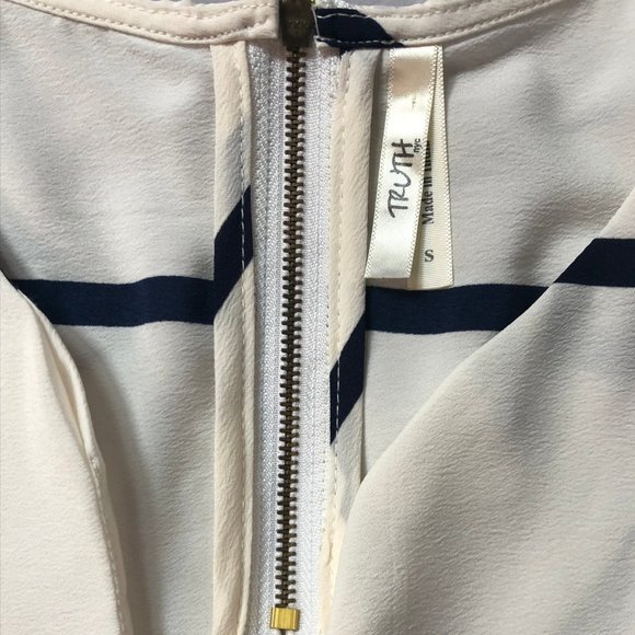 Truth NYC Blue and White Top, Size M - Picture 4 of 6